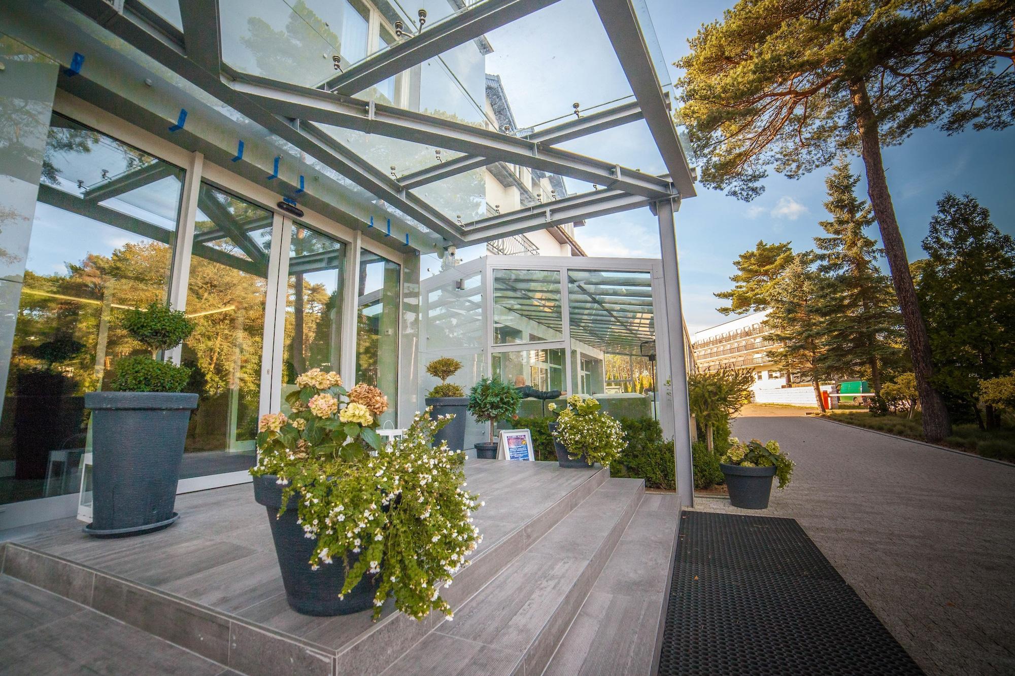 Vista Exterior Hotel Jantar
