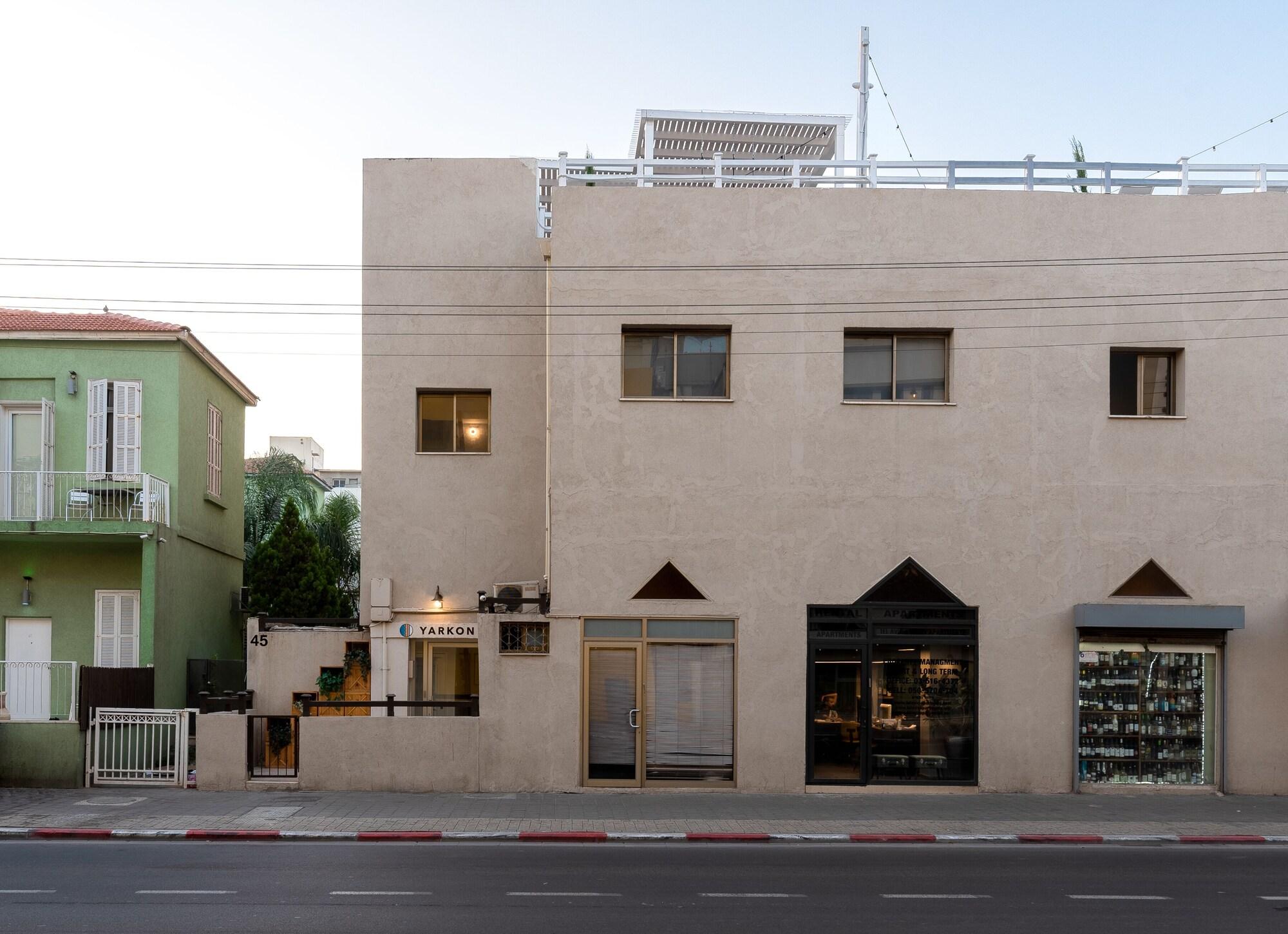 Vista Exterior YARKON - By Beach Apartments TLV