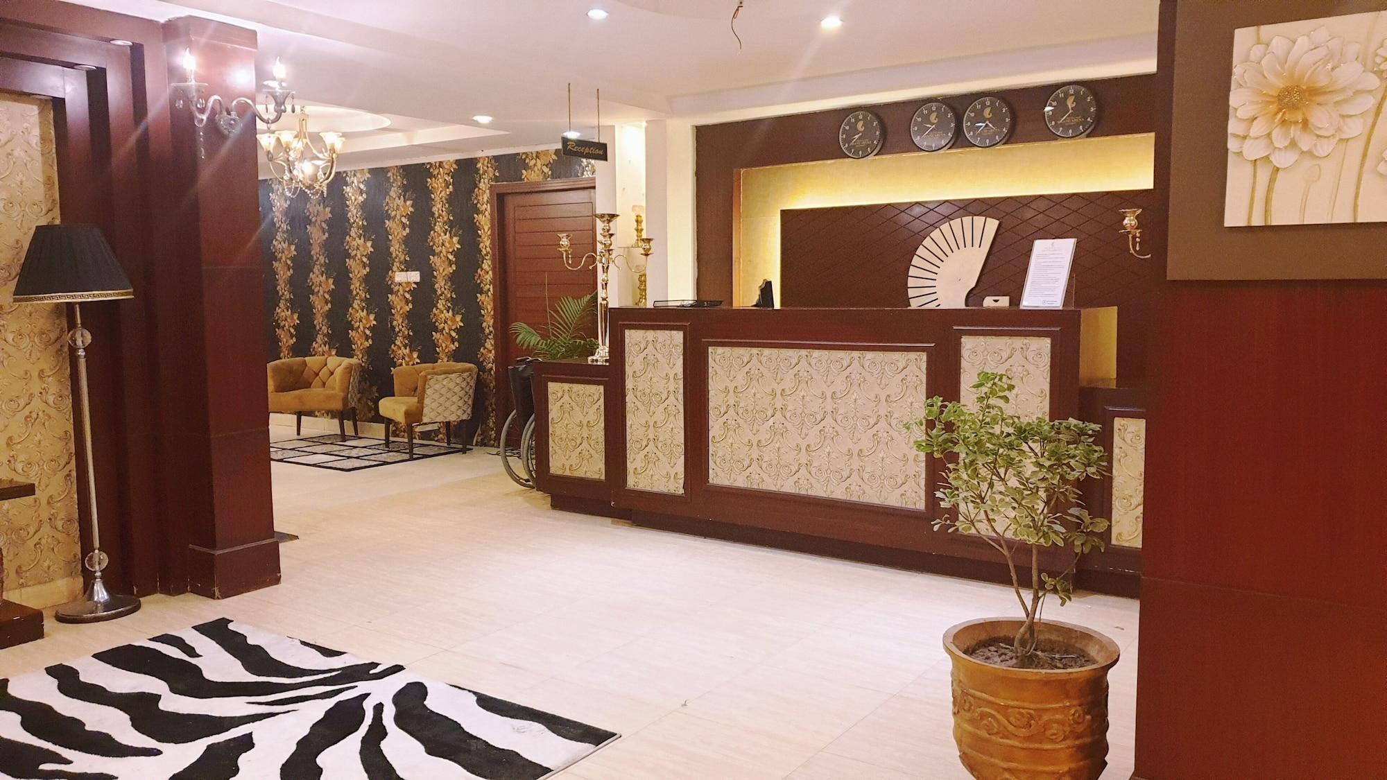 Vista Lobby Hotel Grand Arena