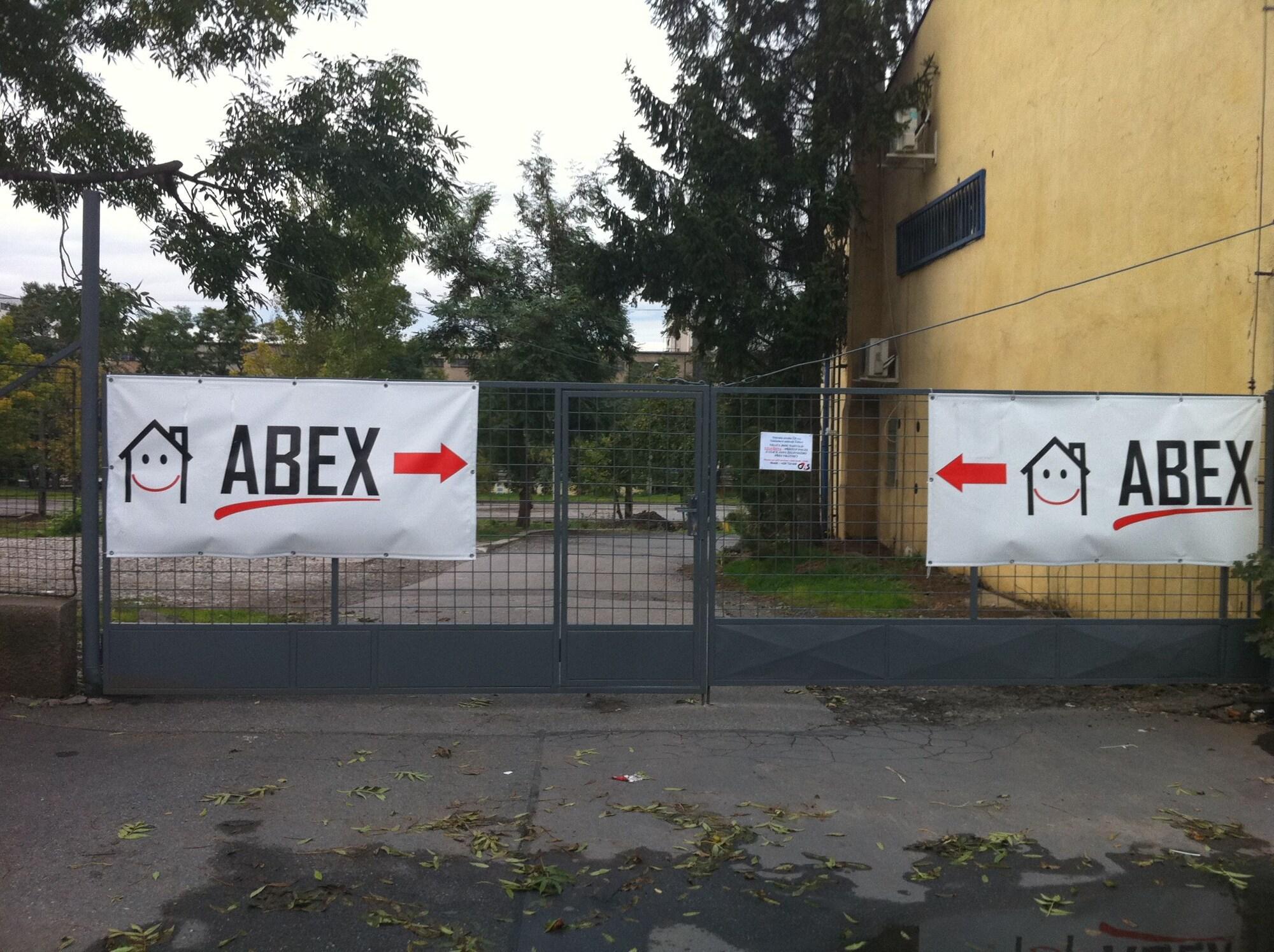 Vista Exterior Abex Hostel