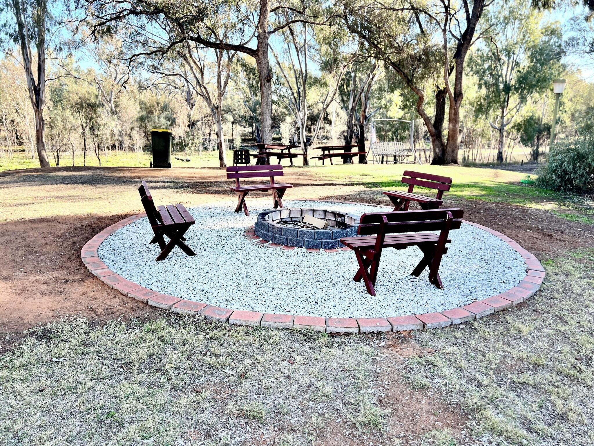 Vista Lobby Two Rivers Motel