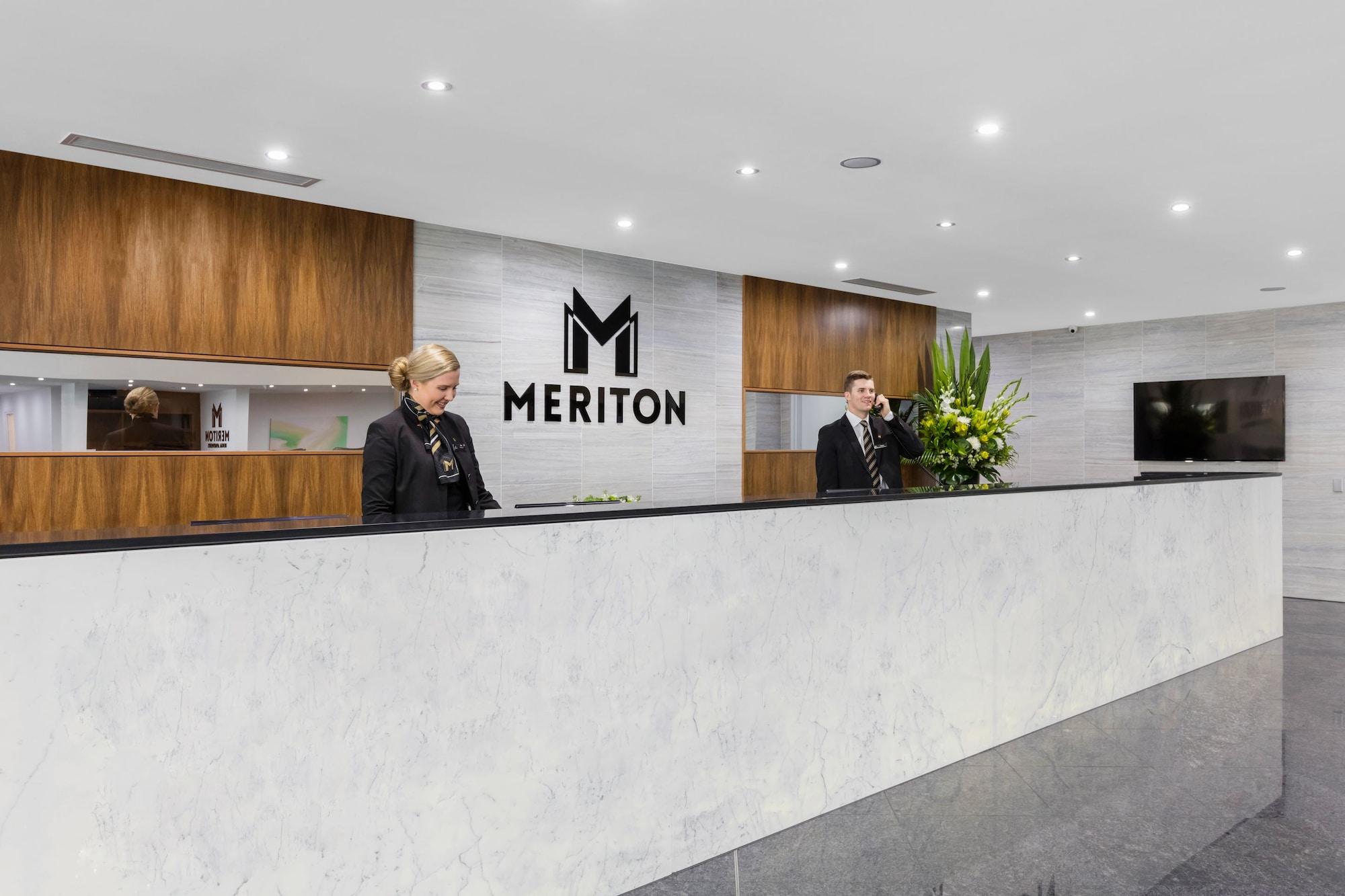 Vista Lobby Meriton Suites Southport, Gold Coast