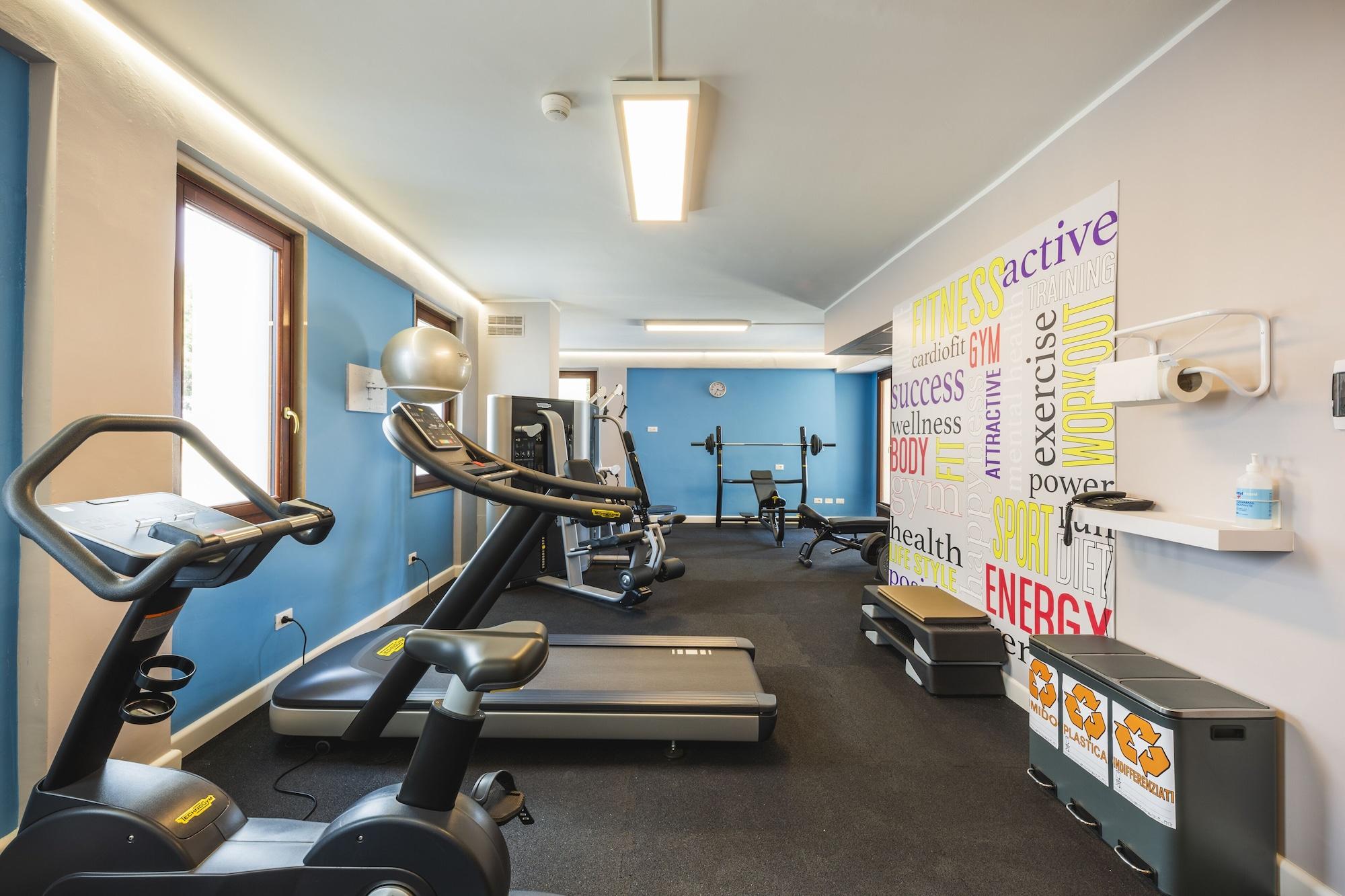Gimnasio Hotel Ara Solis