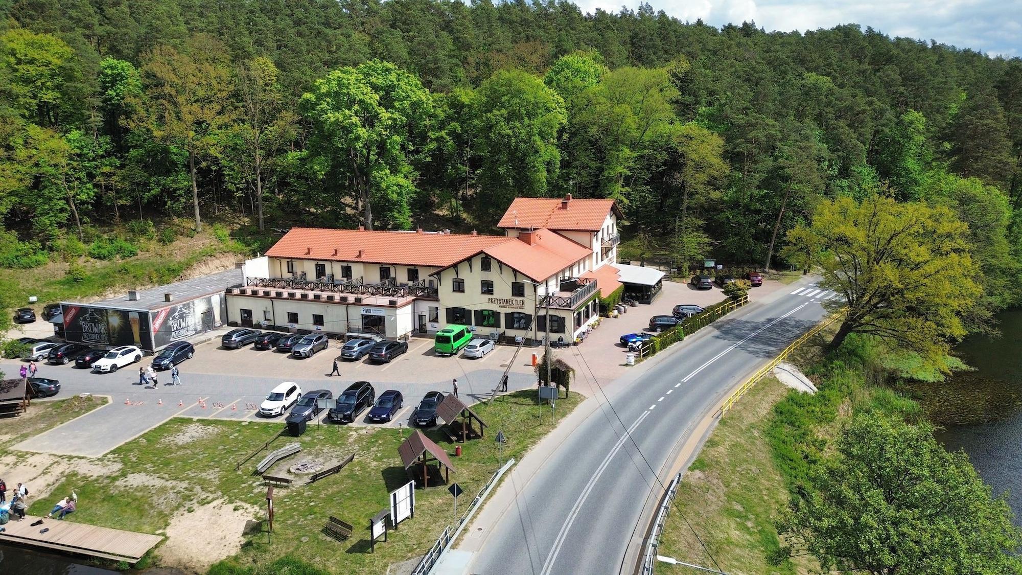 Vista Exterior Przystanek Tleń
