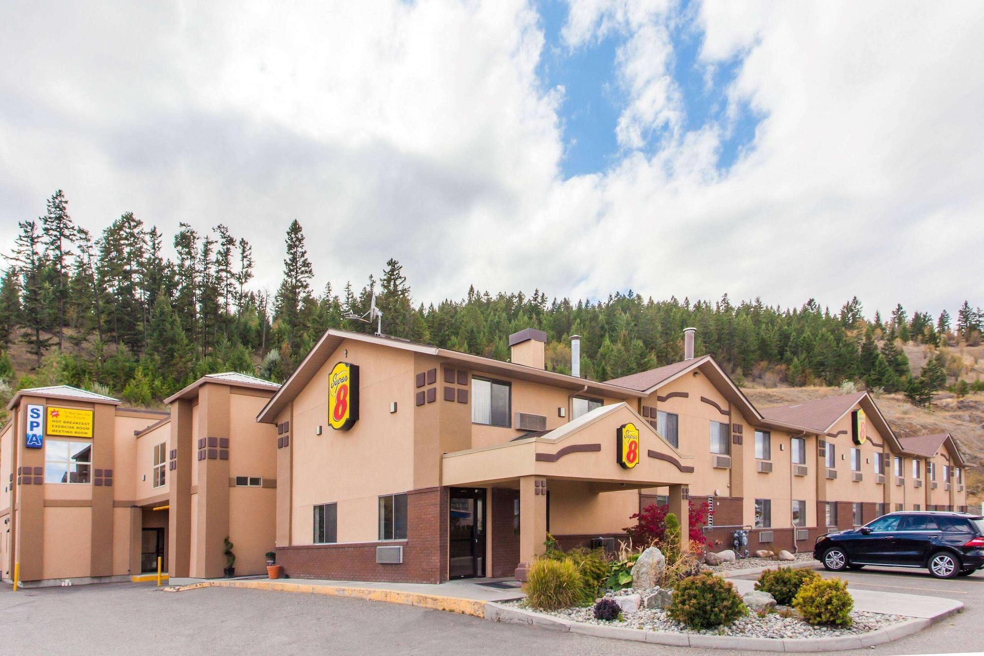 Vista Exterior Super 8 by Wyndham Kamloops On The Hill