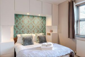 Alquiler Vacacional - Neon Dream Playfull 2 bedroom