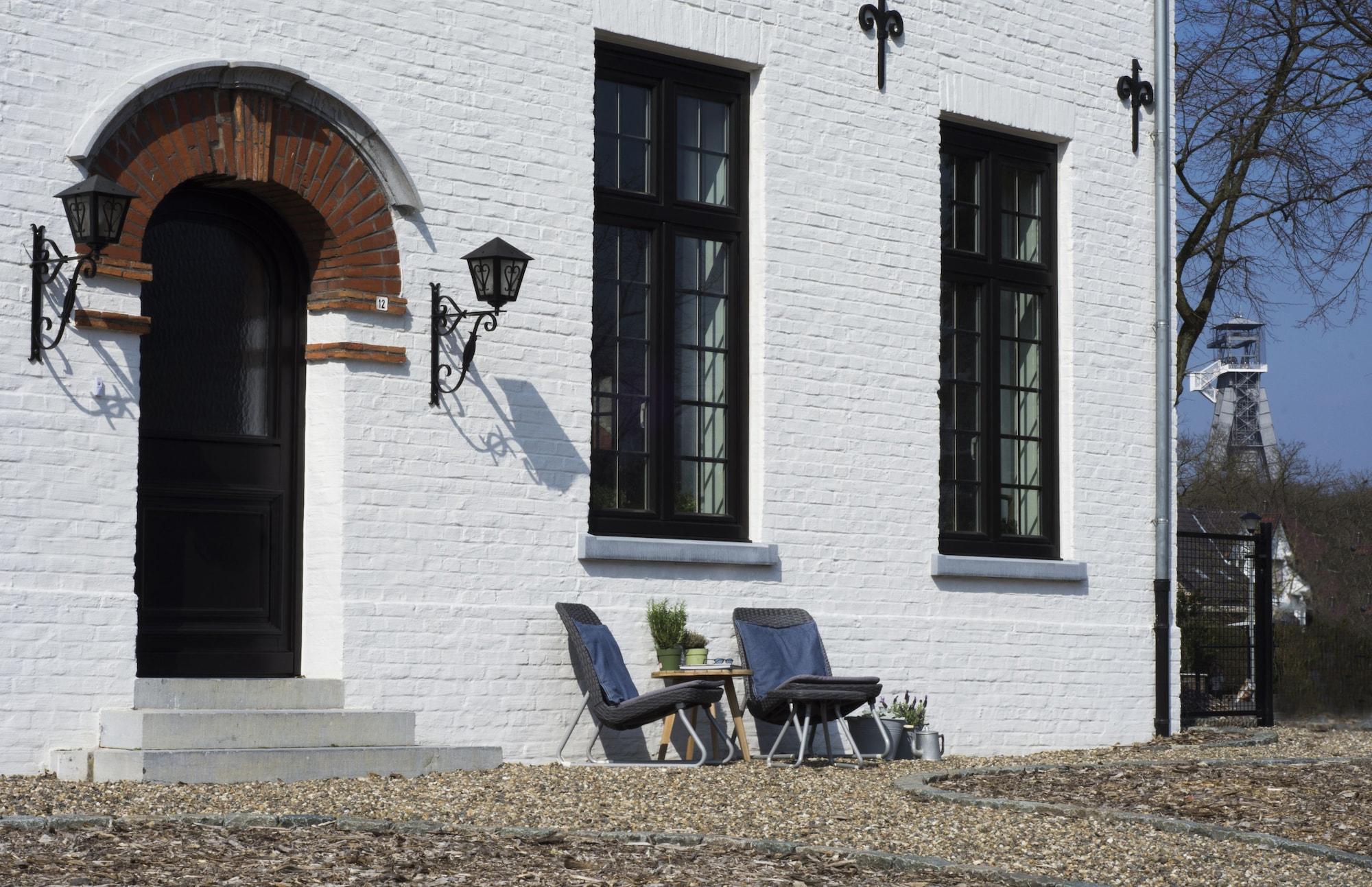 Varios B&B Eikenlaan 12
