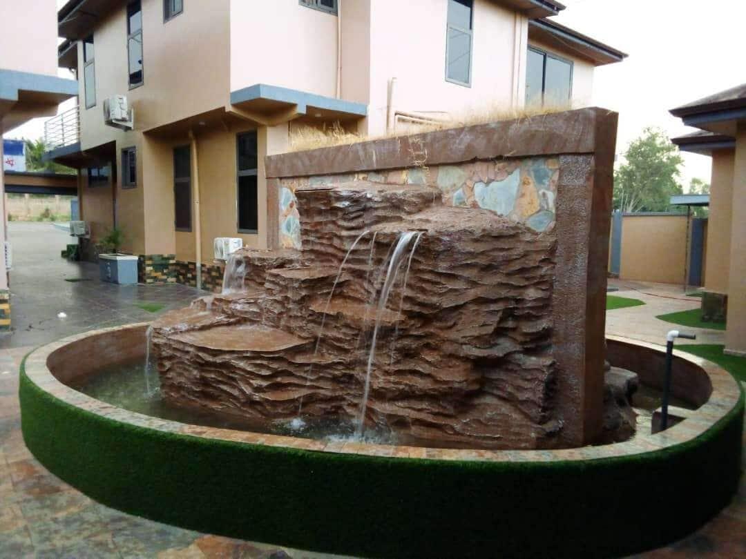 Varios MONSOON HOTEL