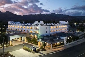 Alojamiento - DoubleTree by Hilton Chatsworth