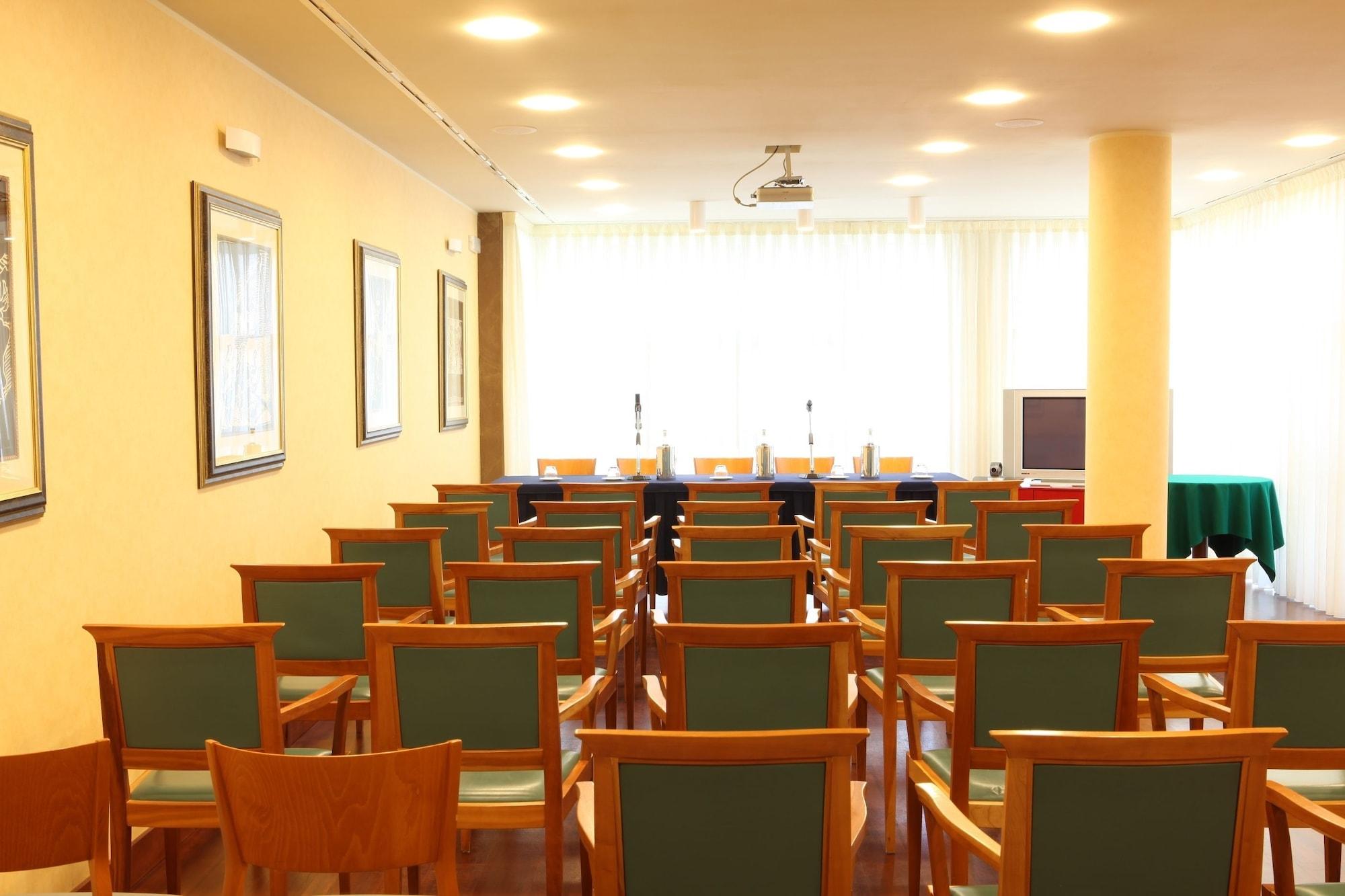 Sala de Reuniones Hotel Del Campo