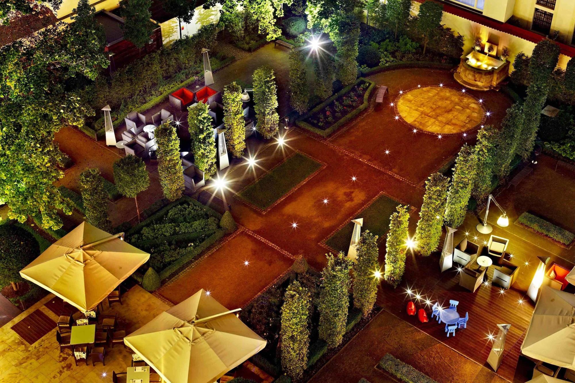 Vista Exterior The Grand Mark Prague - The Leading Hotels of the World