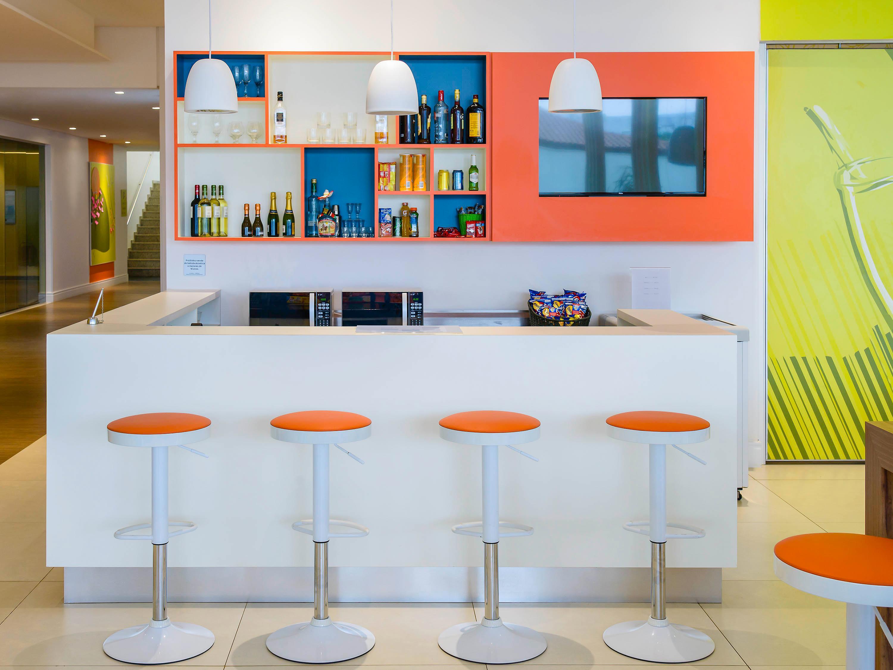 Bar/Salón Ibis Styles Ponta Pora