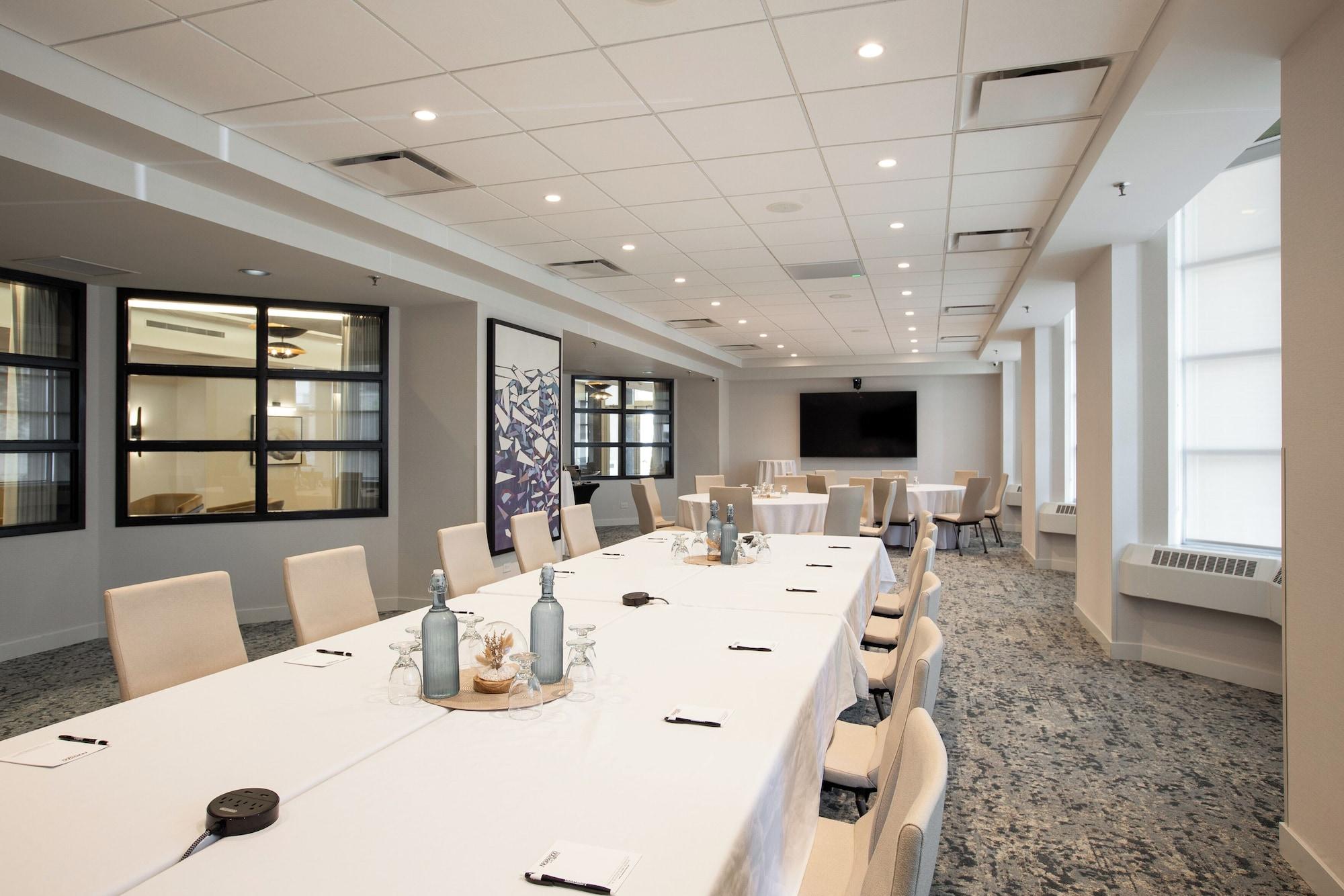 Sala de Reuniones Norwood Hotel