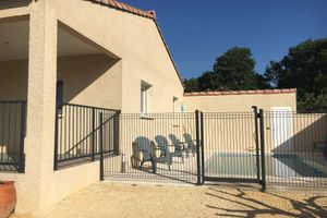Alquiler Vacacional - Les Mûriers Ardèche private fenced pool air-conditioned quiet space countryside