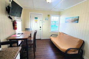 Alquiler Vacacional - Set Sail! DB6--2 BR/1 Bath Cottage with Kitchen, Walk to the Beach, Dogs OK!