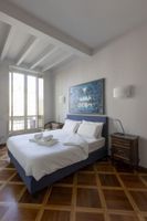 Alquiler Vacacional - Re Umberto Luxury Apartment - City Center - Private Parking