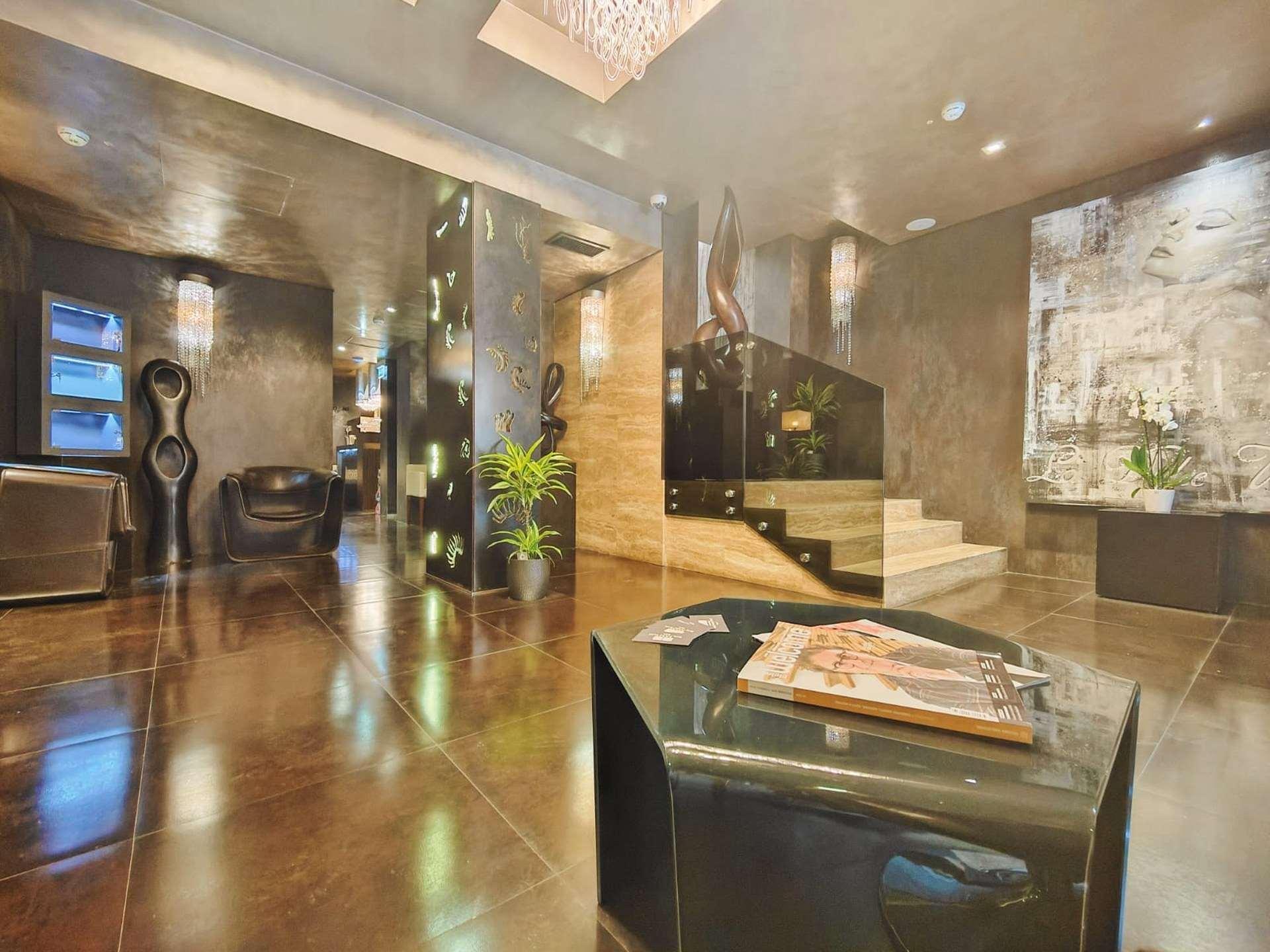 Vista Lobby Divina Luxury Hotel