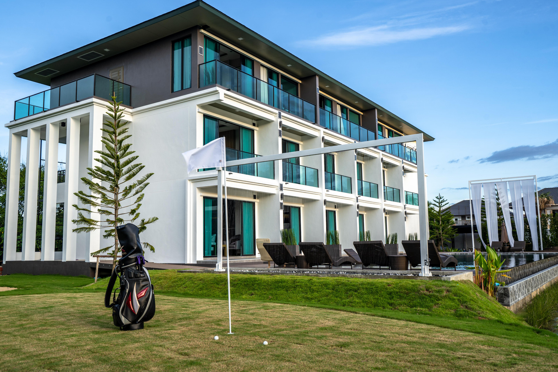 Instalaciones Recreativas Pim Pool Villa Nan