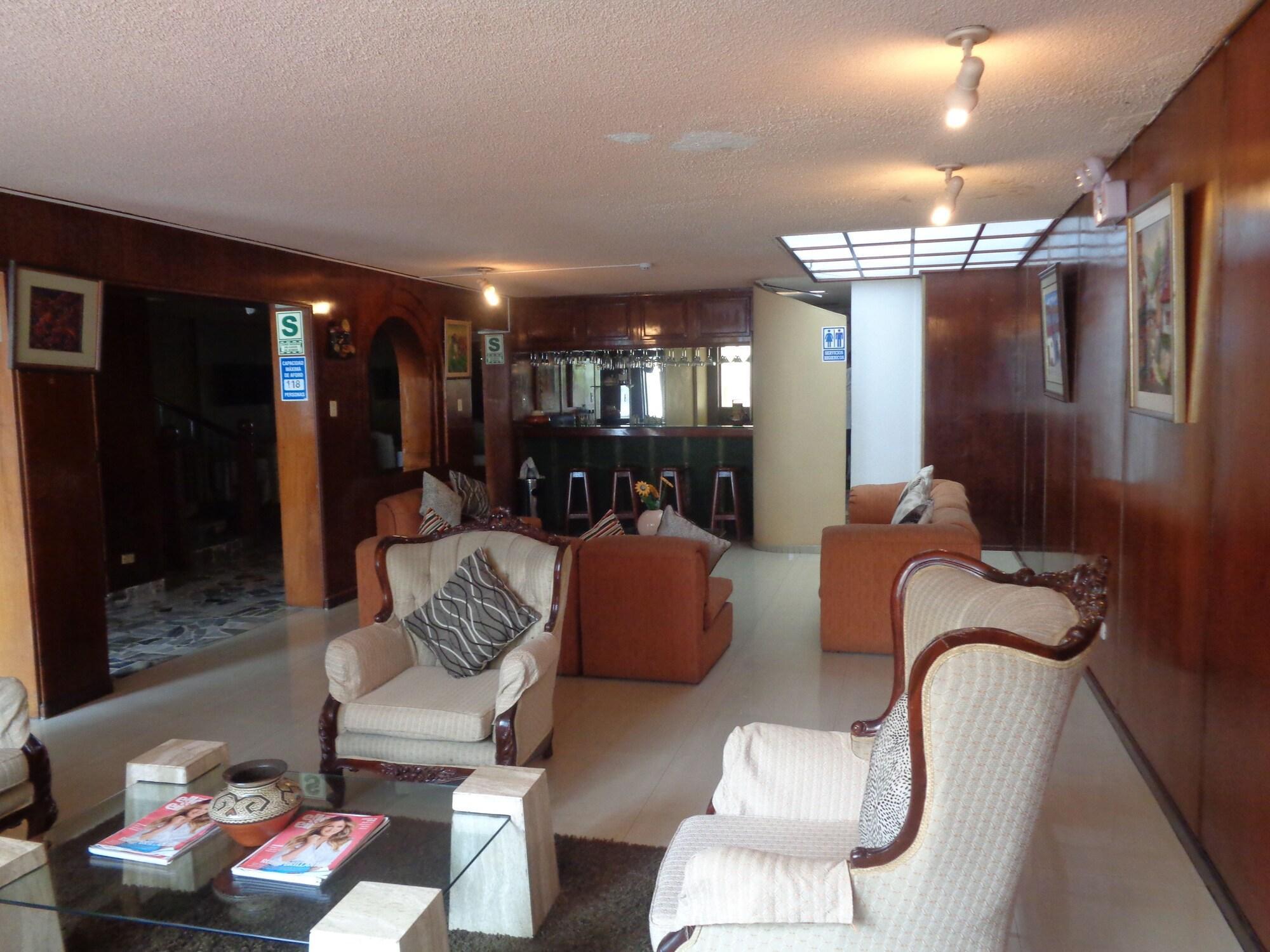 Vista Exterior Hotel Carmelo Lima