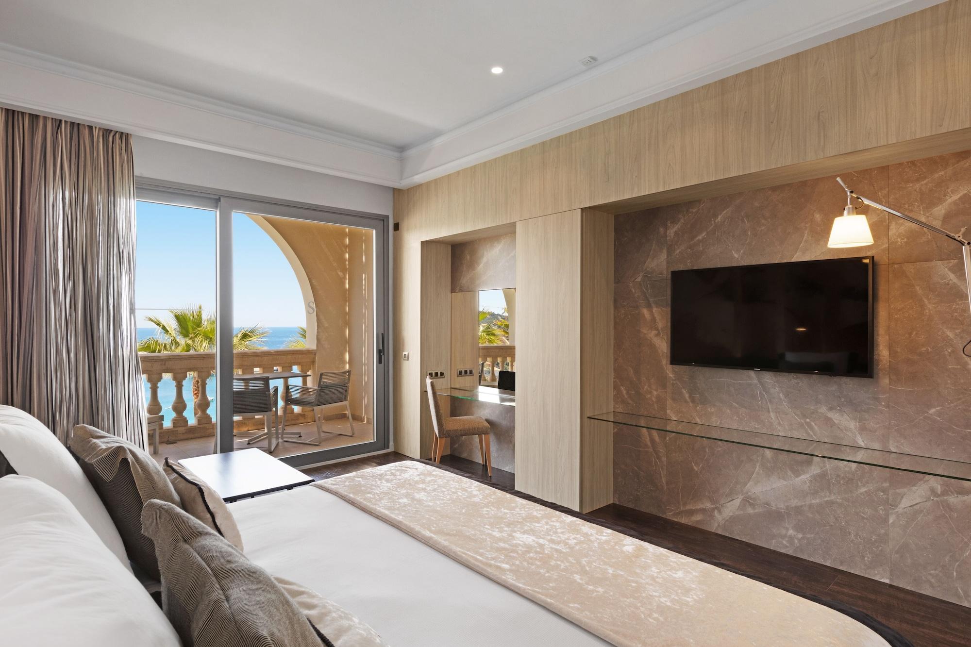 Playa Pure Salt Port Adriano Hotel & SPA - Adults Only