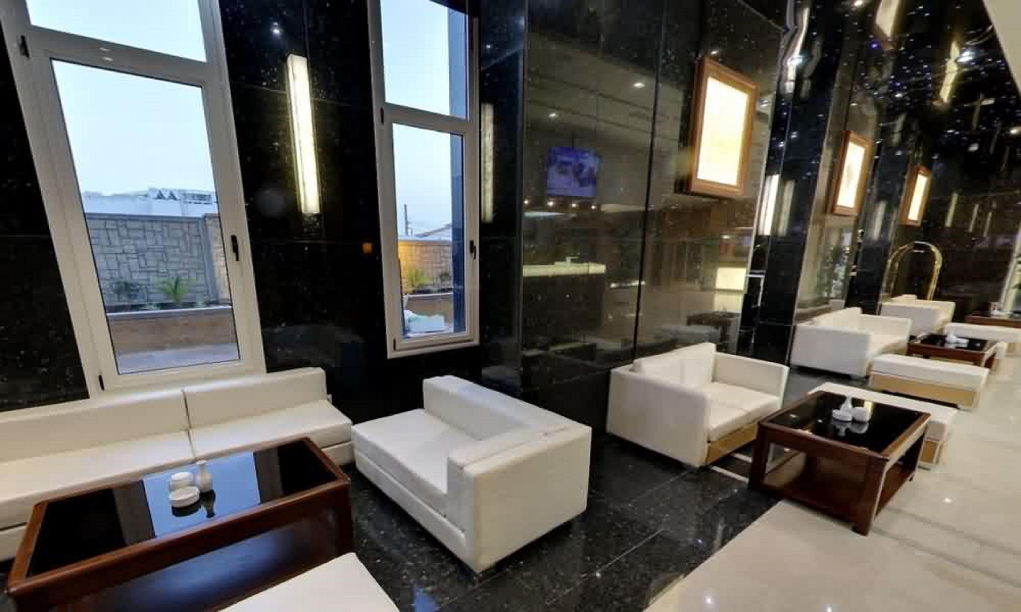 Vista Lobby Hani Hotel