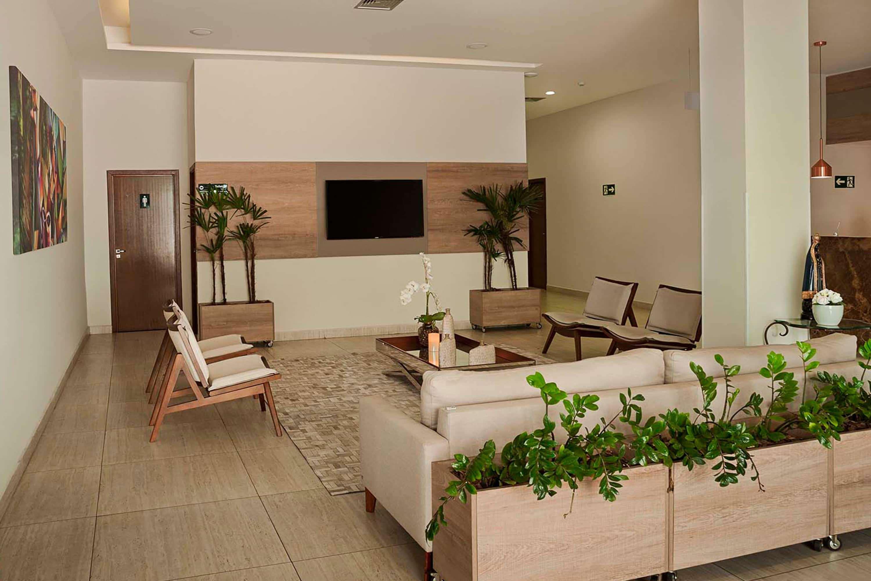 Vista Lobby TRYP by Wyndham Varginha Cafe Royal