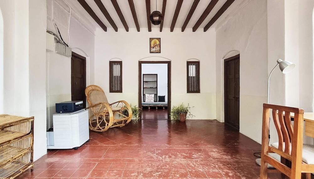 Varios Laika Heritage Stay by evaddo stays