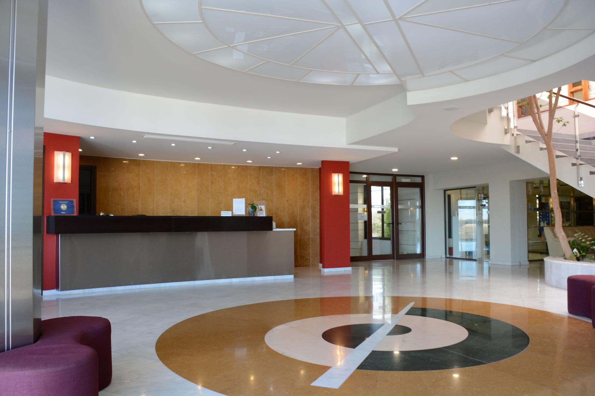 Vista Lobby Macaris Suites and SPA