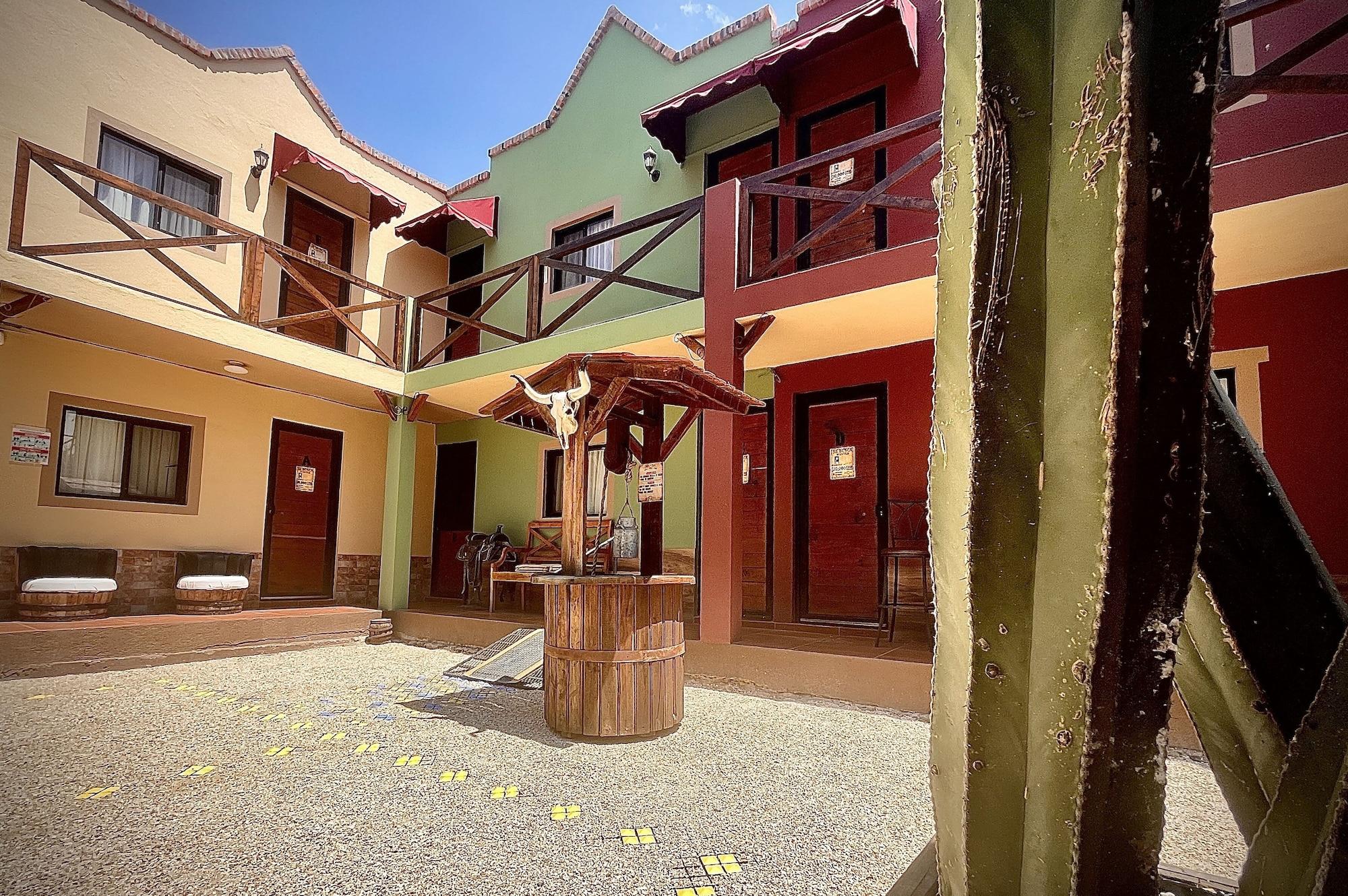 Vista Exterior Hotel West Refugio