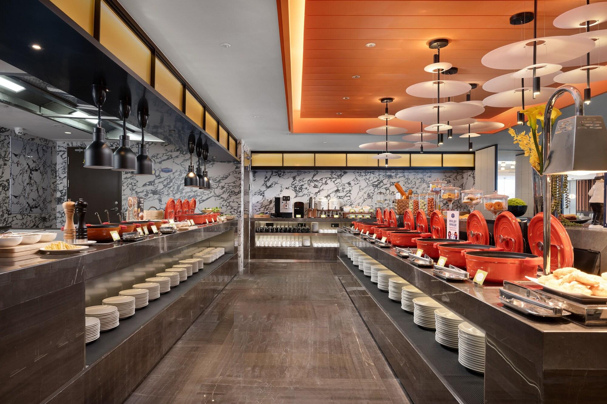 Restaurant Hampton by Hilton Renhe Baiyun Airport