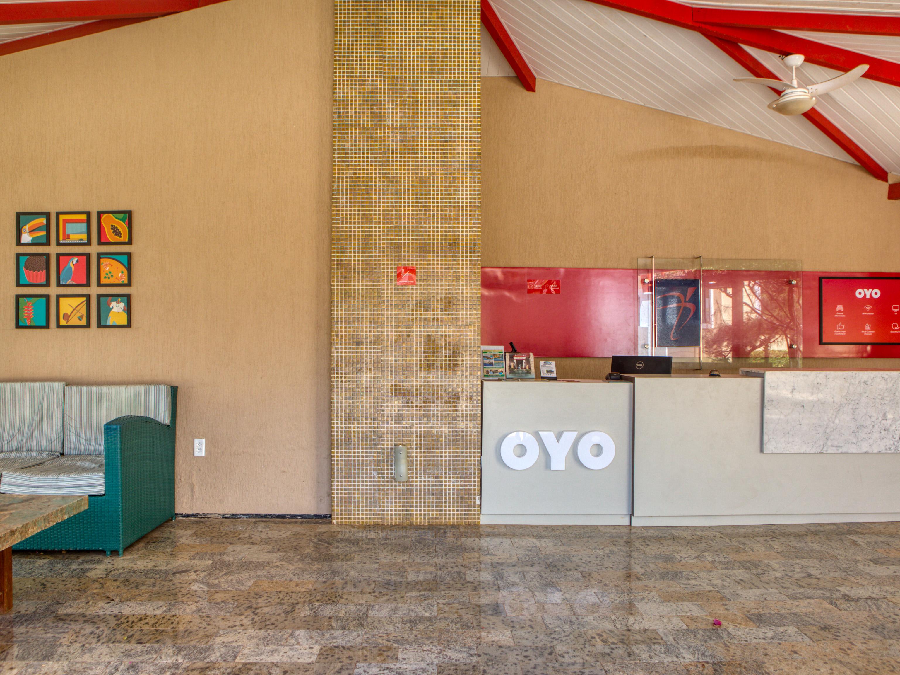 Vista Lobby OYO Kalamari Beach Hotel