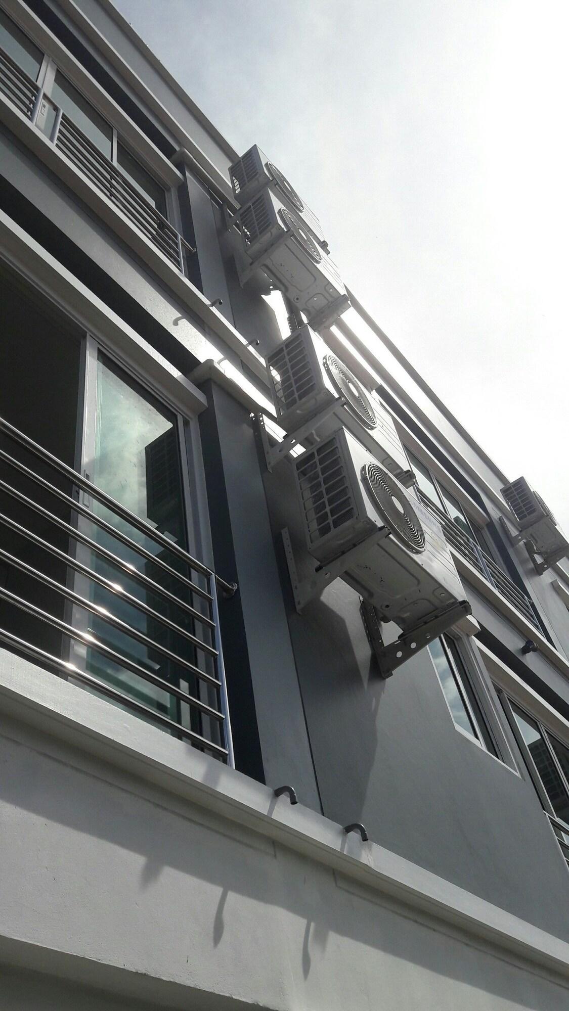 Vista Exterior Asia's Beach Apartments