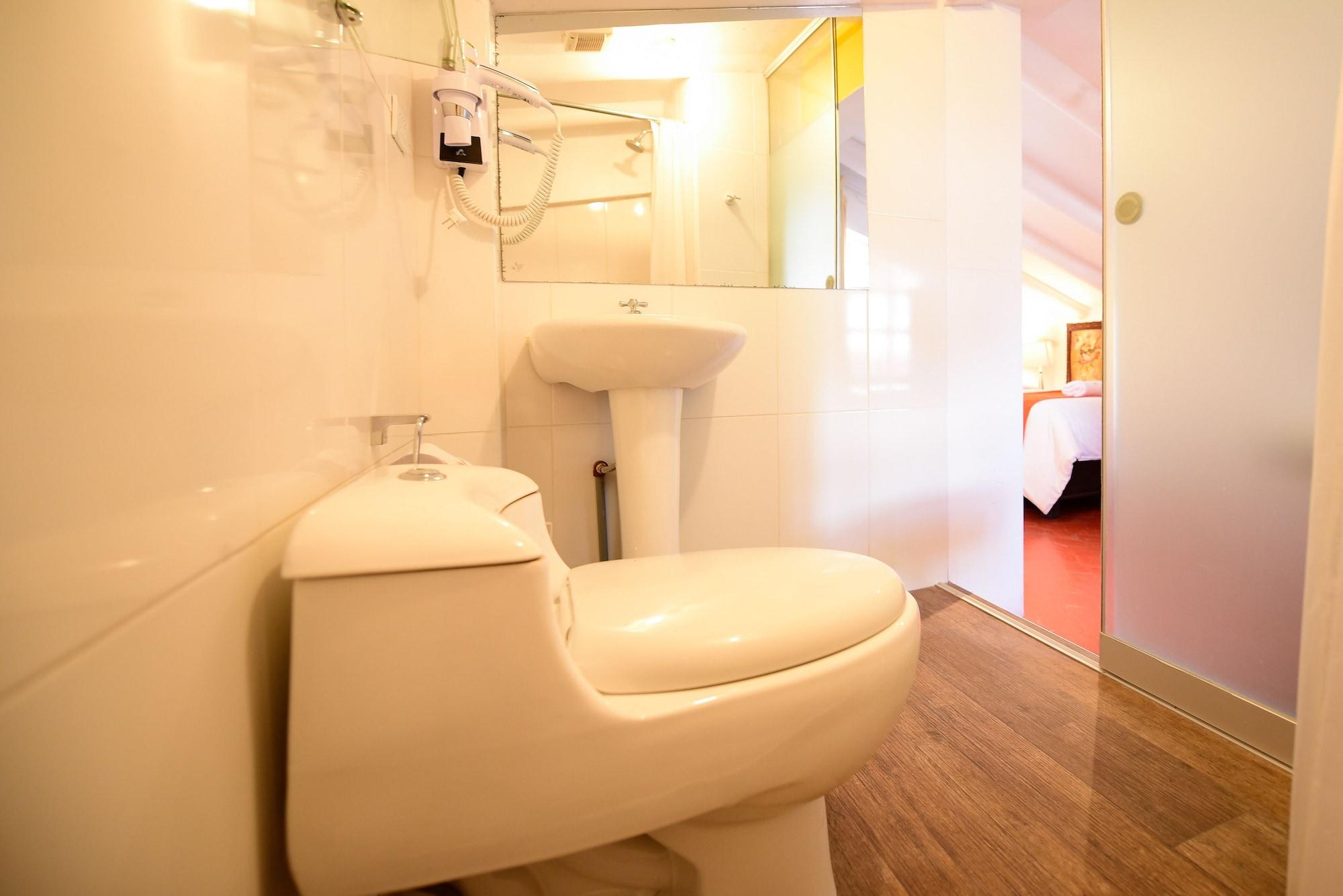 Equipamiento de Habitación Monasterio del Inka