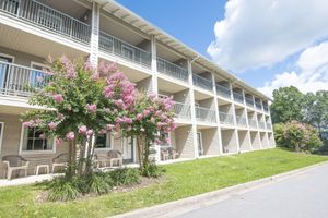 Alojamiento - Lake Chatuge Lodge