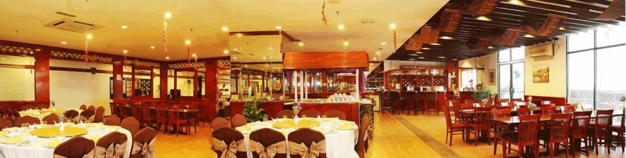 Restaurant Mayres Hotel Kota Tinggi