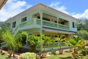 Alojamiento - Green Palm Self Catering and Chalets