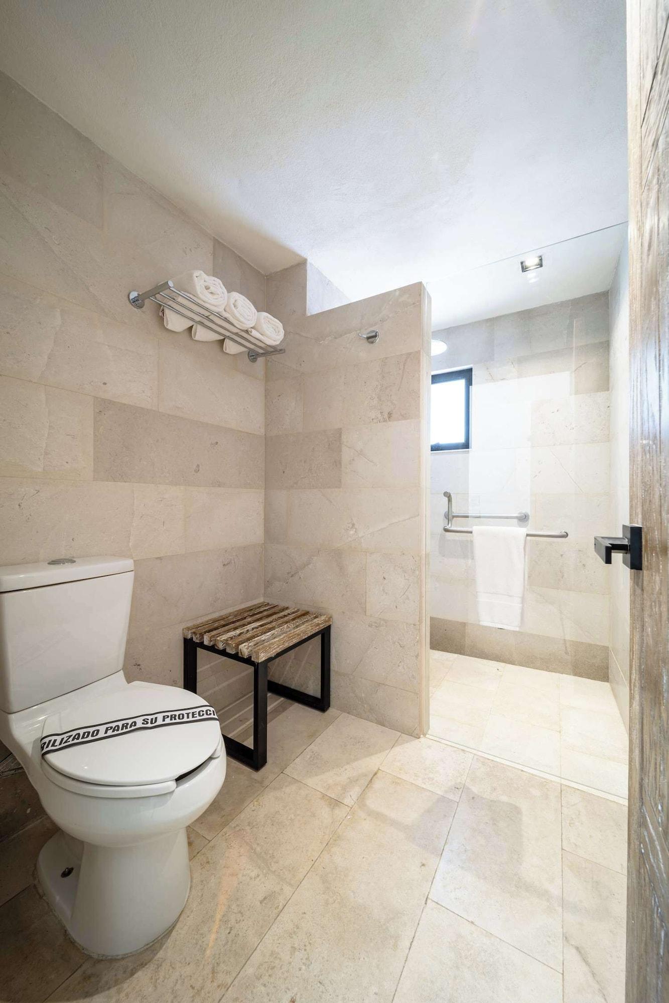 Equipamiento de Habitación Rincon Del Montero