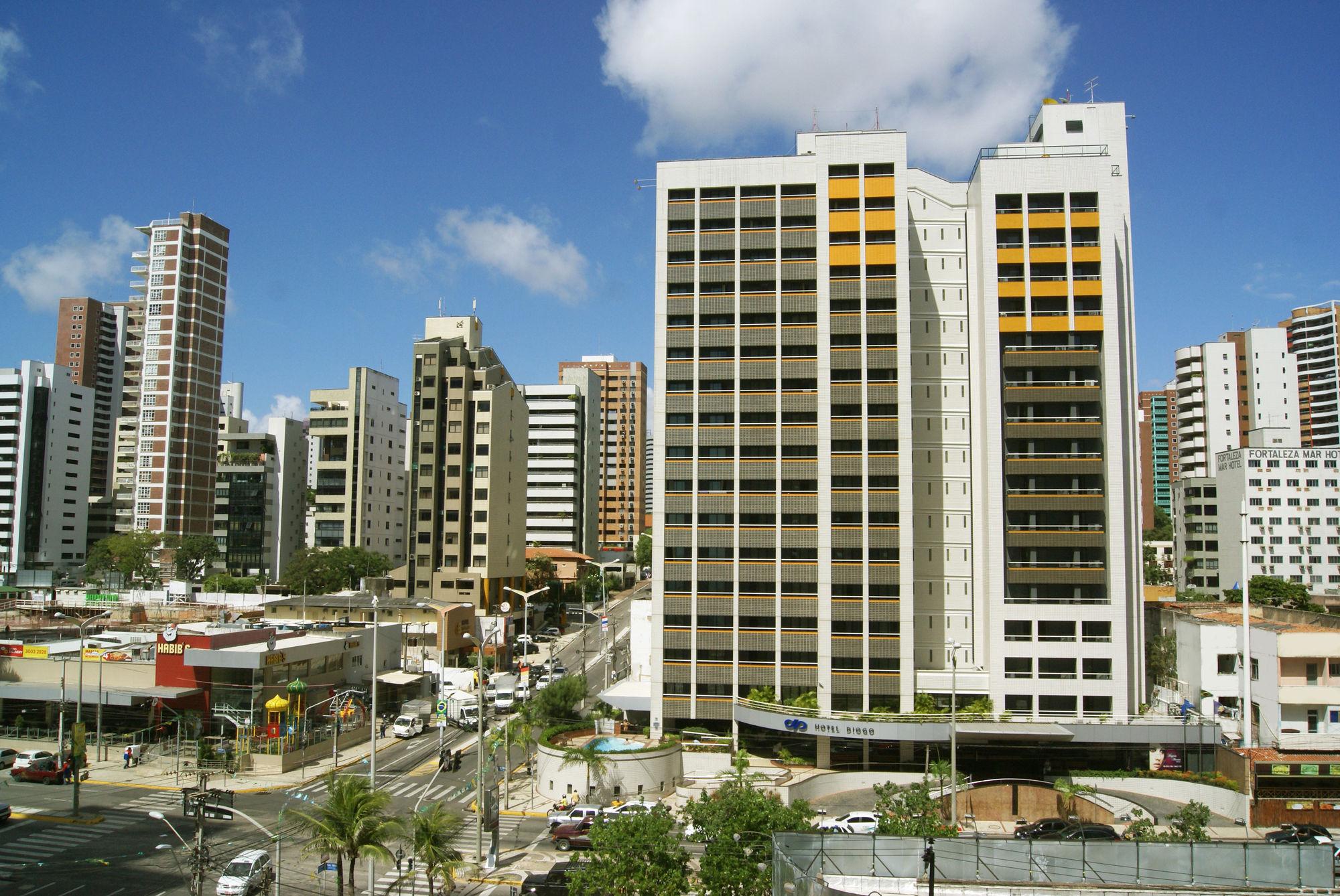 Vista da fachada Hotel Diogo