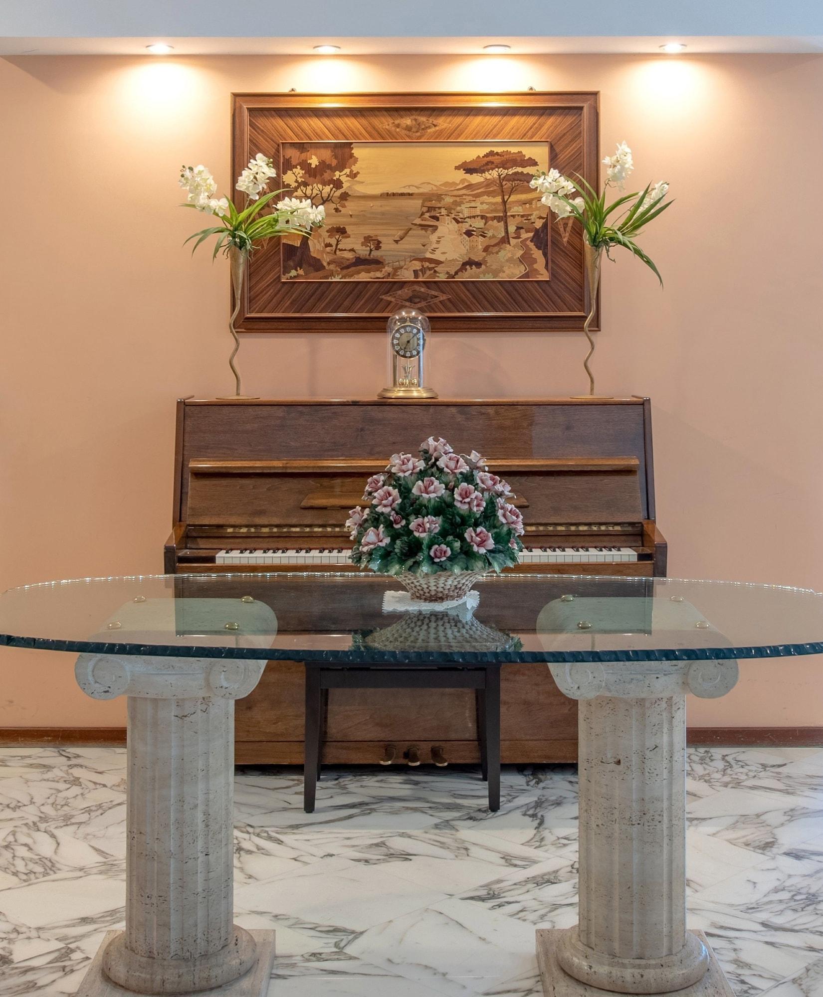Vista Lobby Hotel Ascot