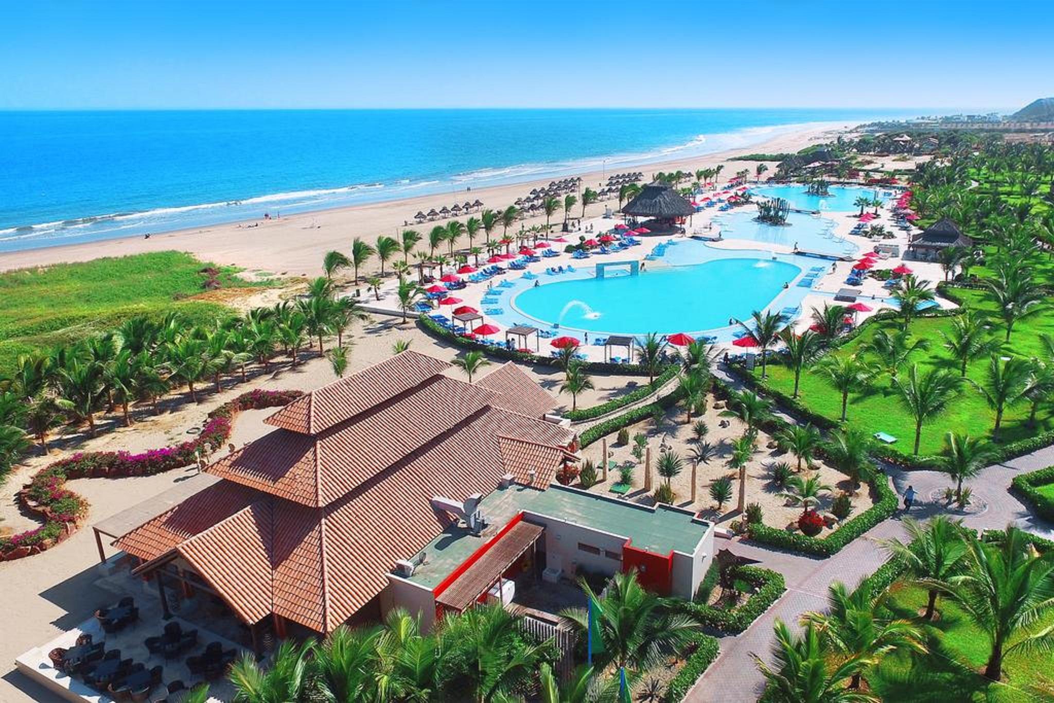 Vista Exterior Royal Decameron Punta Sal