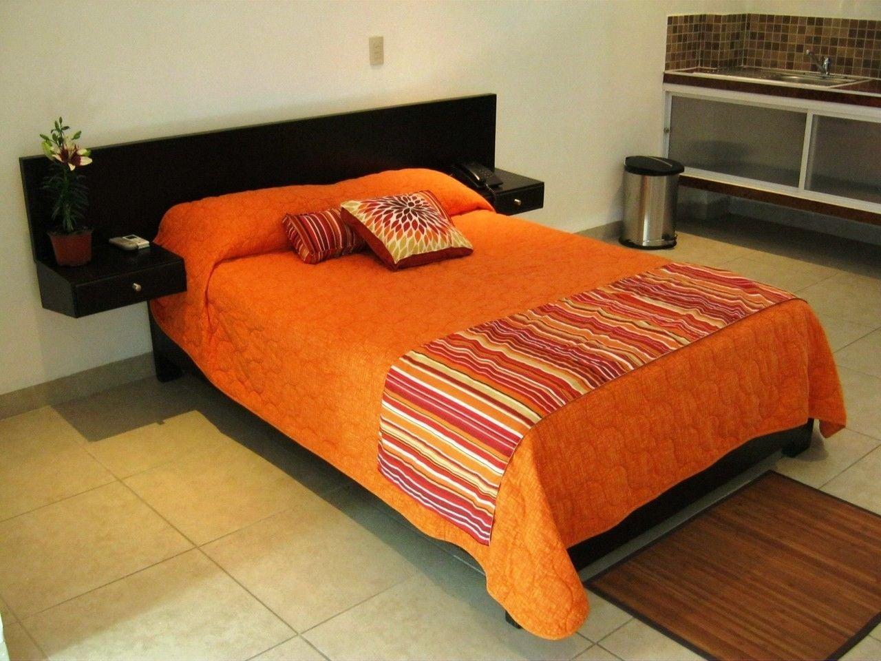 Varios Hotel & Suites Mo Sak