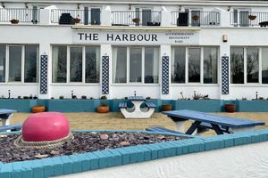 Alojamiento - The Harbour Hotel