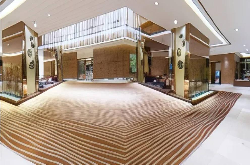 Vista Lobby Holiday Inn Shanghai Pudong by IHG