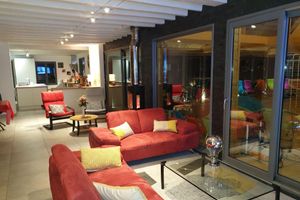 Alquiler Vacacional - House with indoor swimming pool and jaccuzi