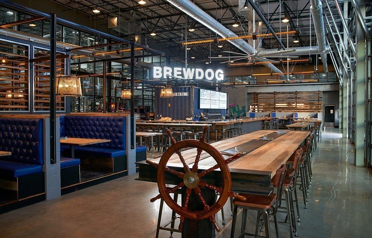 Restaurant DogHouse Columbus