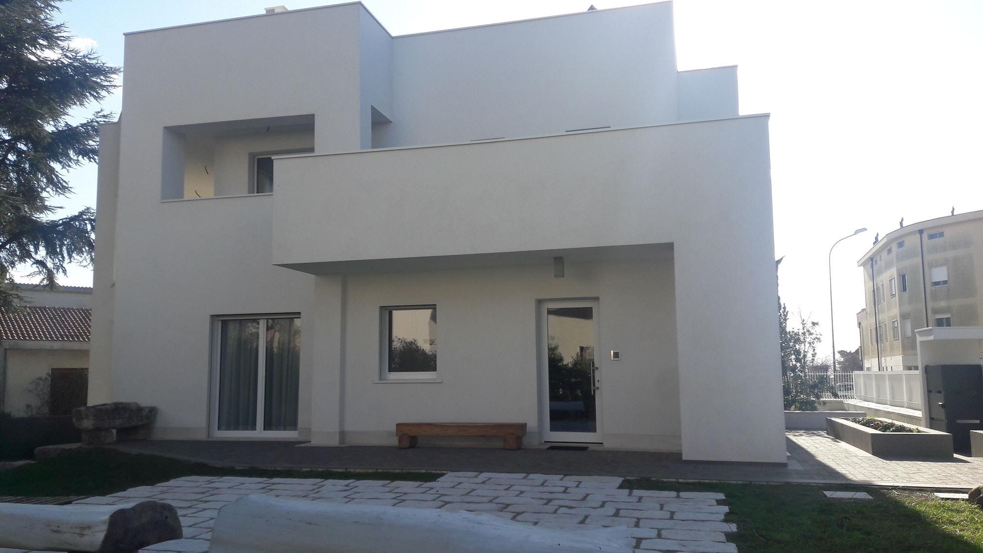 Varios h-sa Guest House