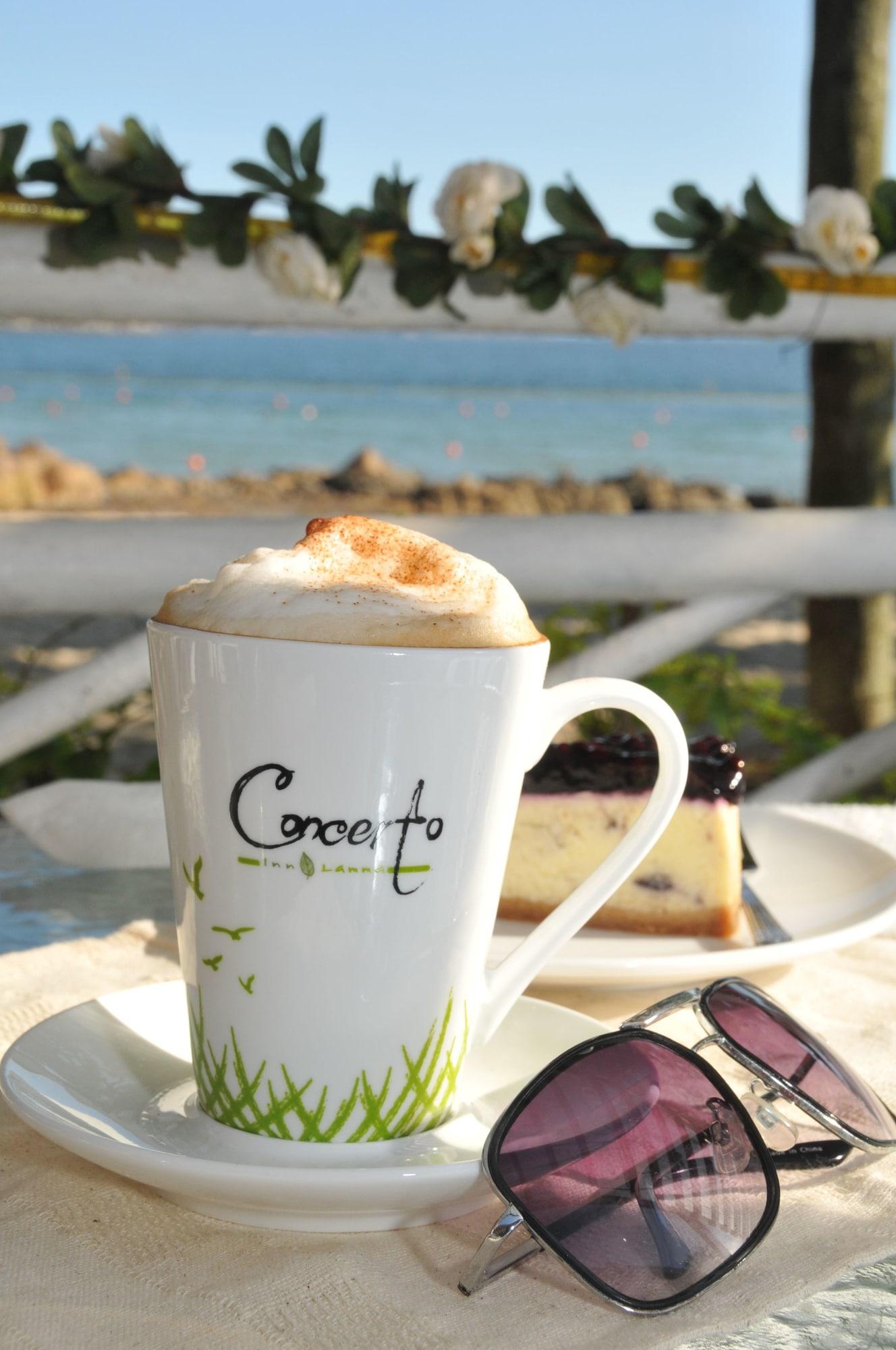 Bar/Salón Concerto Inn