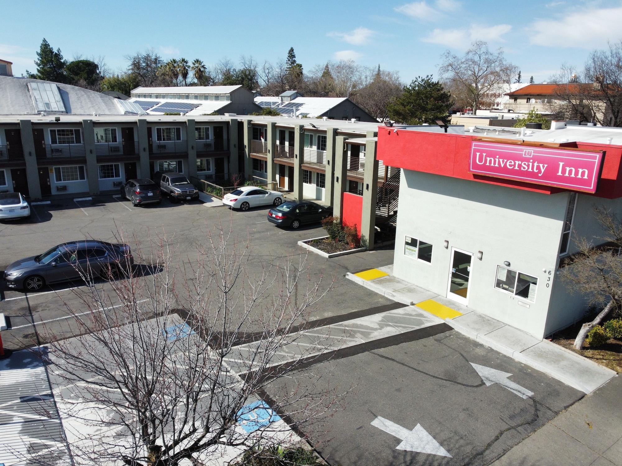 Vista Exterior University Inn Chico