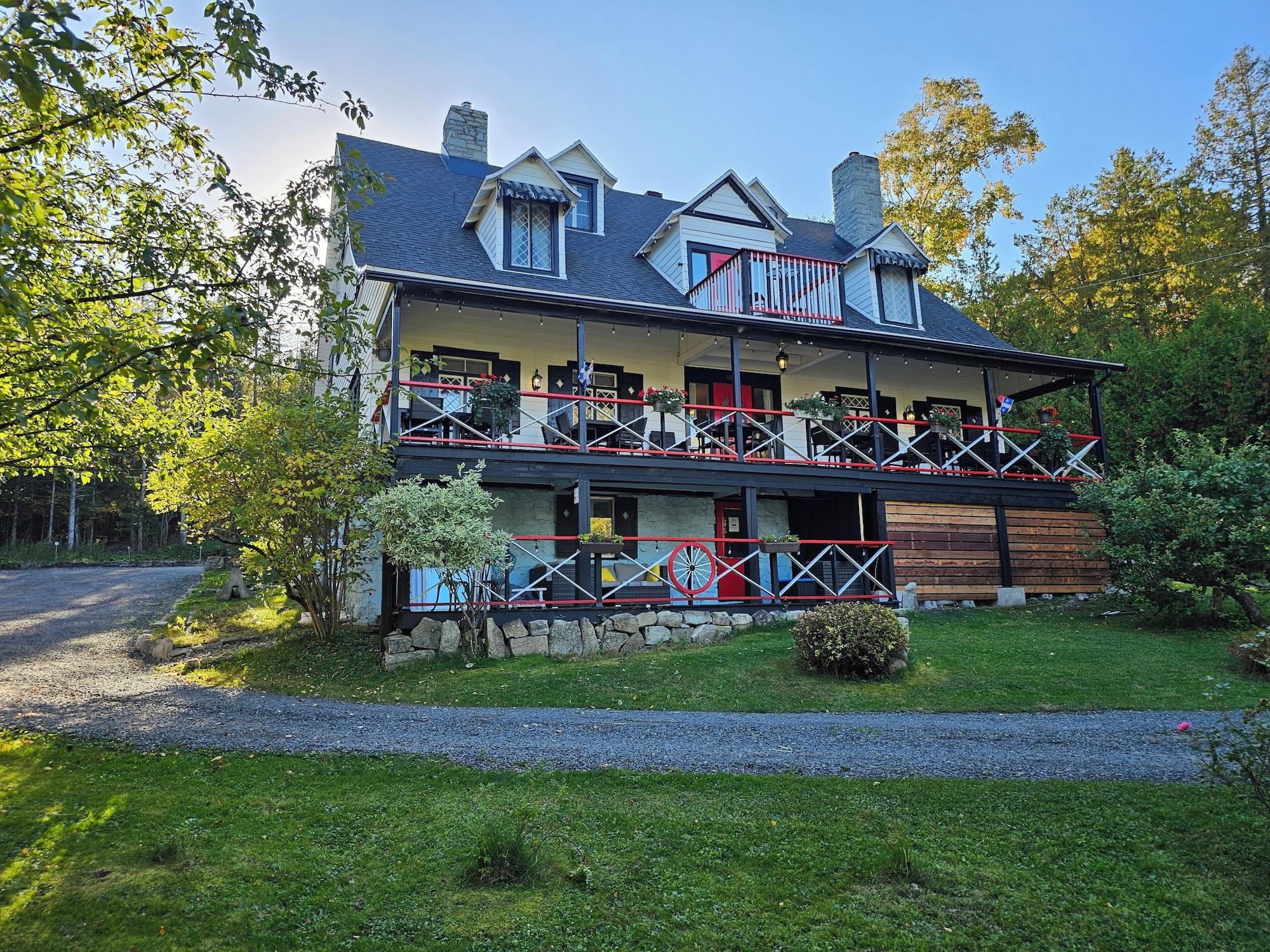 Vista Exterior Auberge La Chatelaine