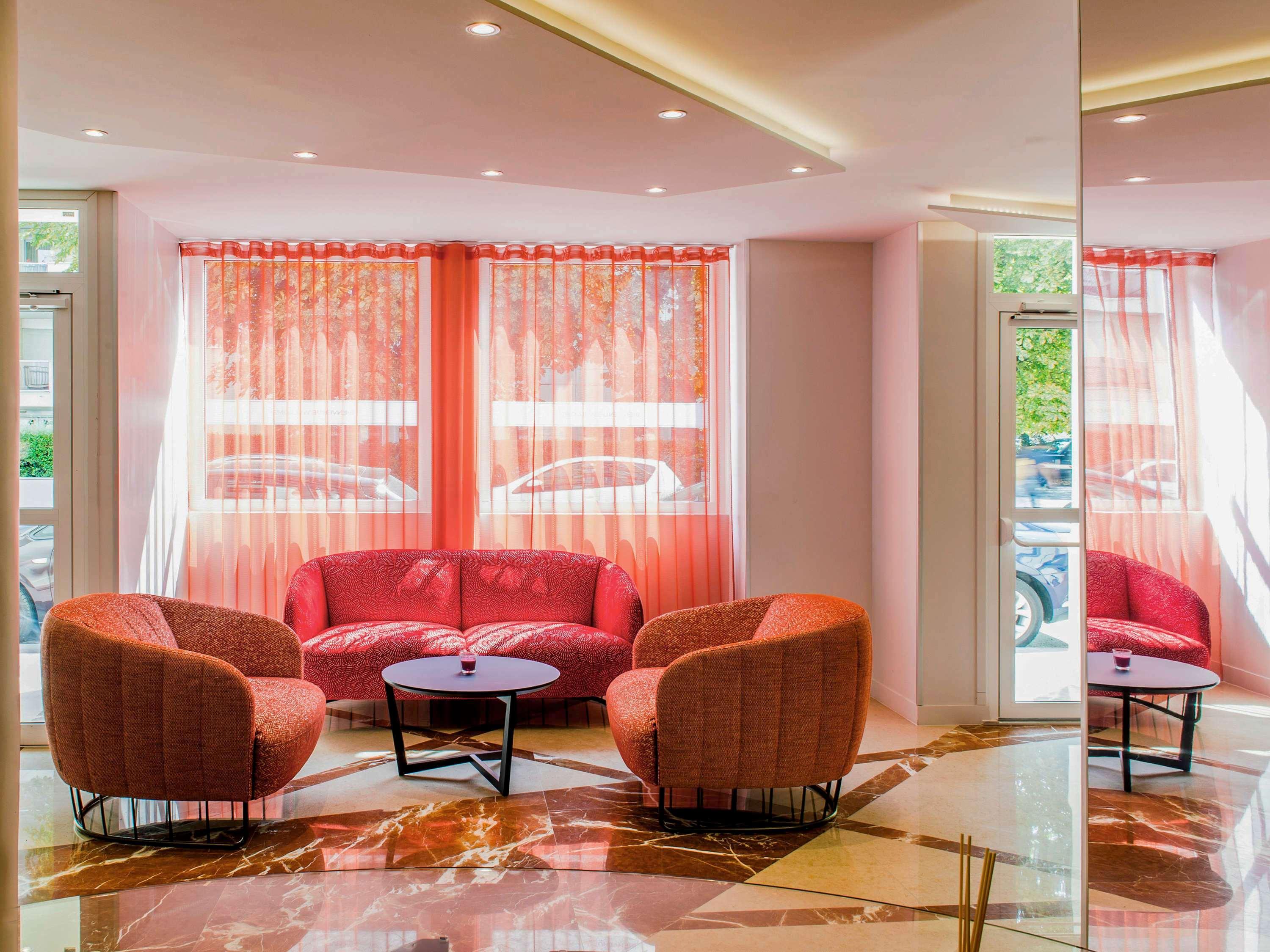 Bar/Salón Hôtel Mercure Paris Pont de Levallois Neuilly
